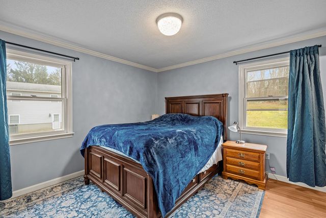 35 Robin Hollow Lane Lane, Westerly, RI 02891