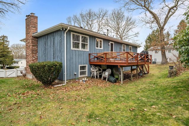 35 Robin Hollow Lane Lane, Westerly, RI 02891