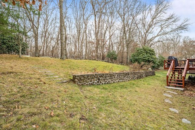 35 Robin Hollow Lane Lane, Westerly, RI 02891