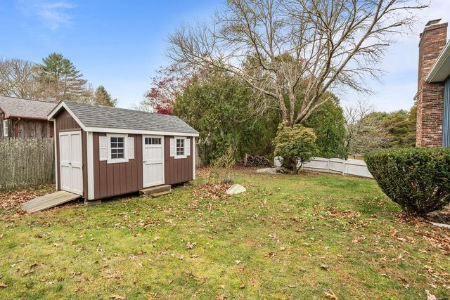 35 Robin Hollow Lane Lane, Westerly, RI 02891