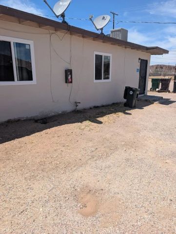 1390 Riverside Drive, Barstow, CA 92311