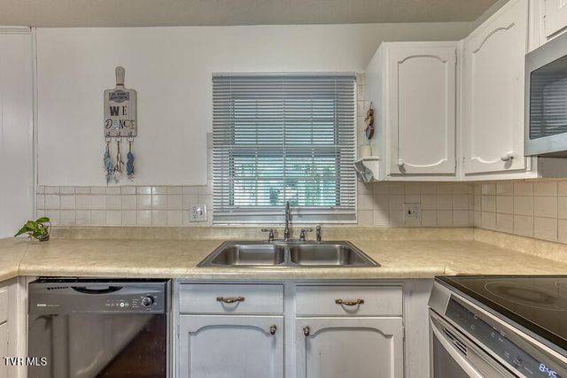 1805 Broadmoor Road, Johnson City, TN 37604