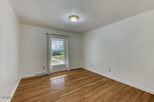 1805 Broadmoor Road, Johnson City, TN 37604