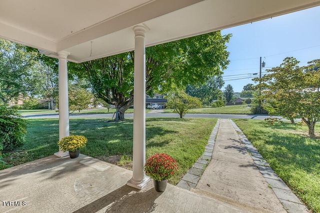 1805 Broadmoor Road, Johnson City, TN 37604