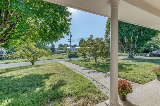 1805 Broadmoor Road, Johnson City, TN 37604