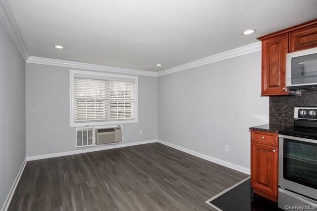 4 Richland Boulevard 09, Brightwaters, NY 11718