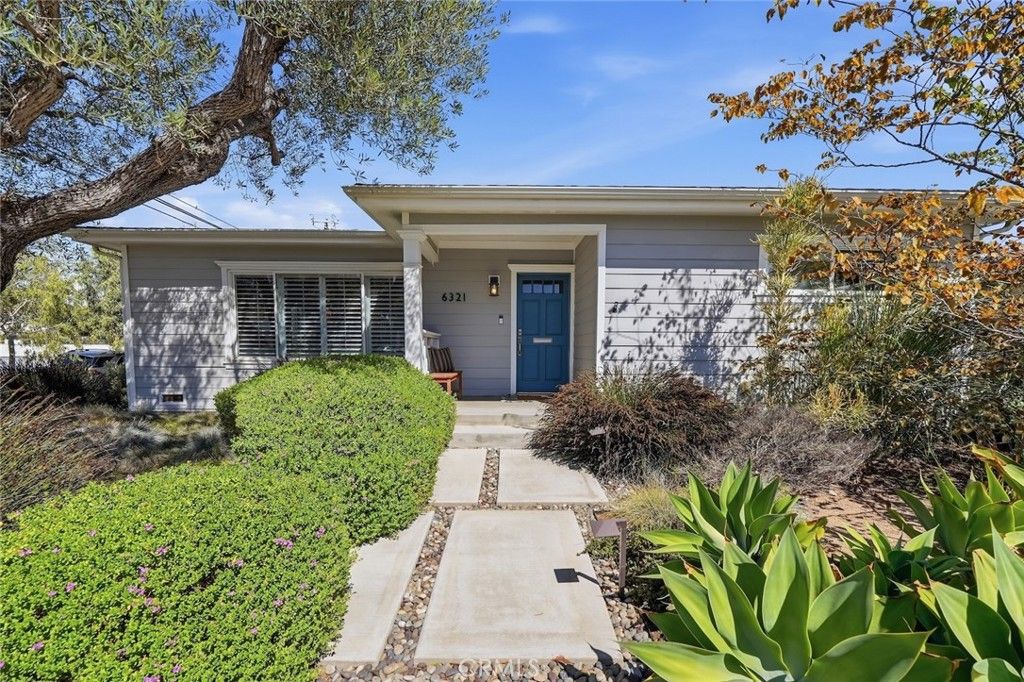 6321 W 79th Street, Los Angeles, CA 90045 — photo 2
