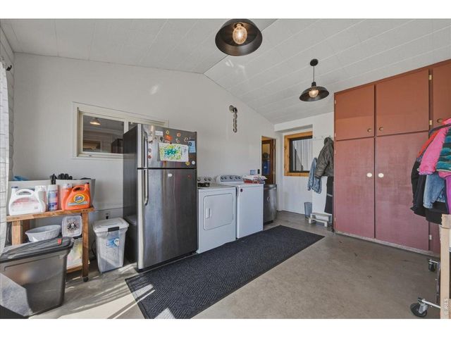 511 Green Mountain Dr, Livermore, CO 80536