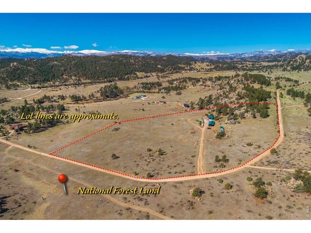 511 Green Mountain Dr, Livermore, CO 80536