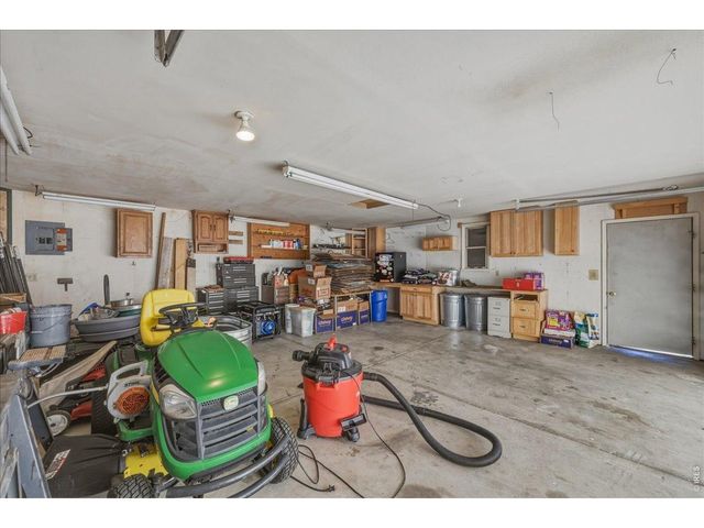 511 Green Mountain Dr, Livermore, CO 80536