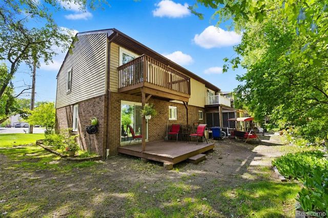 38001 Carolon Boulevard, Westland, MI 48185