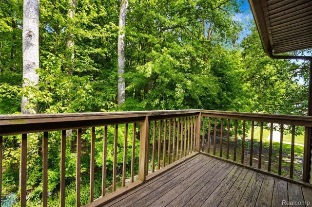 38001 Carolon Boulevard, Westland, MI 48185