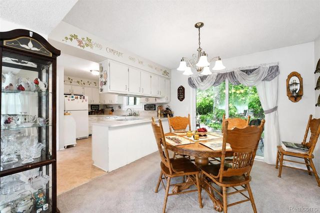 38001 Carolon Boulevard, Westland, MI 48185