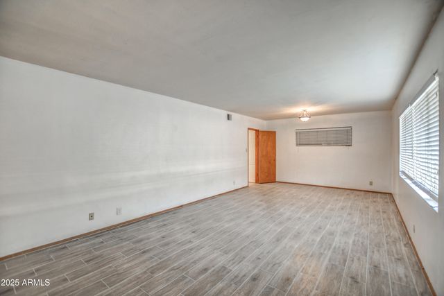 8235 E VIRGINIA Avenue, Scottsdale, AZ 85257