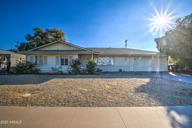 8235 E VIRGINIA Avenue, Scottsdale, AZ 85257