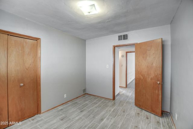 8235 E VIRGINIA Avenue, Scottsdale, AZ 85257