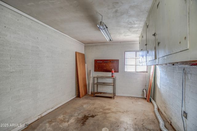 8235 E VIRGINIA Avenue, Scottsdale, AZ 85257