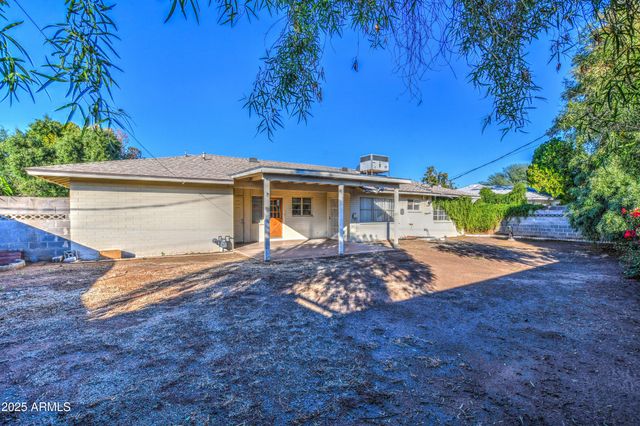 8235 E VIRGINIA Avenue, Scottsdale, AZ 85257