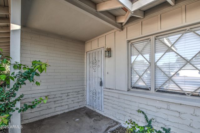 8235 E VIRGINIA Avenue, Scottsdale, AZ 85257