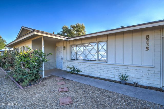 8235 E VIRGINIA Avenue, Scottsdale, AZ 85257
