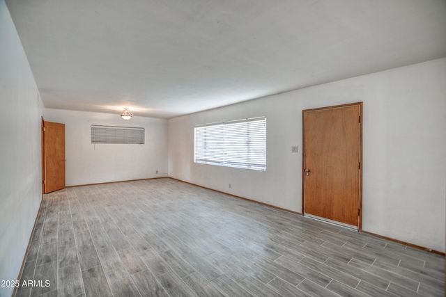 8235 E VIRGINIA Avenue, Scottsdale, AZ 85257