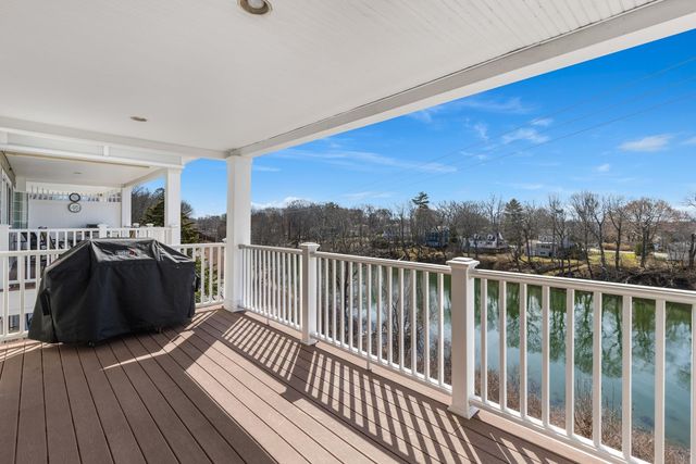 19 Bridge St Unit 6, Kittery, ME 03904