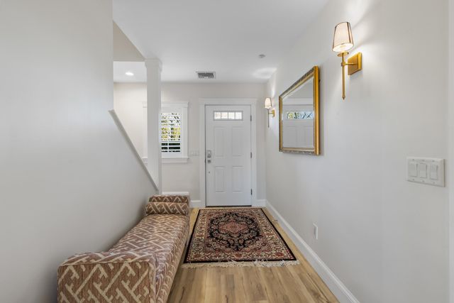 19 Bridge St Unit 6, Kittery, ME 03904