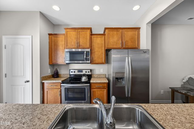72 E Grove Point Drive, Clayton, NC 27527