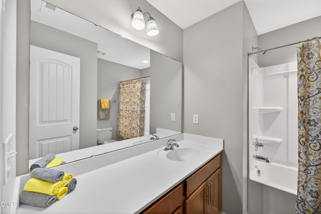 72 E Grove Point Drive, Clayton, NC 27527