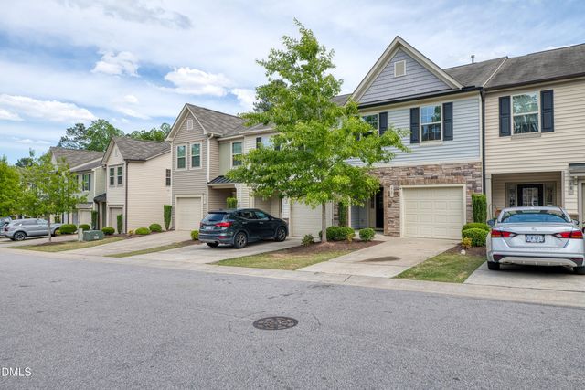 72 E Grove Point Drive, Clayton, NC 27527