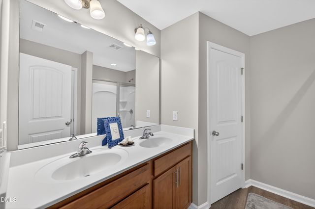 72 E Grove Point Drive, Clayton, NC 27527