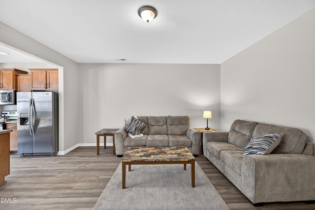 72 E Grove Point Drive, Clayton, NC 27527