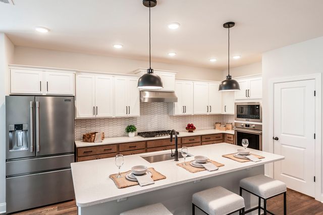 514 Stinson Ct, White House, TN 37188