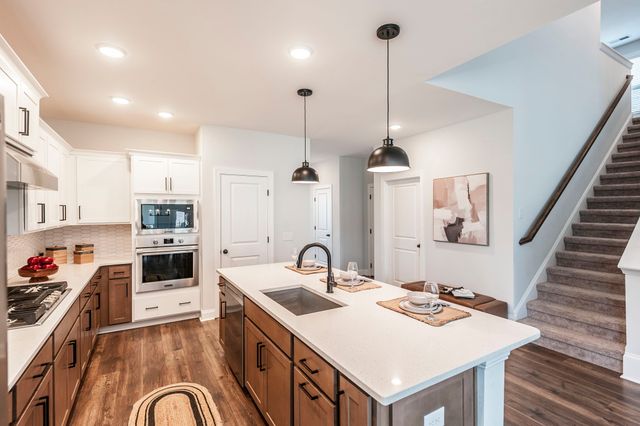 514 Stinson Ct, White House, TN 37188
