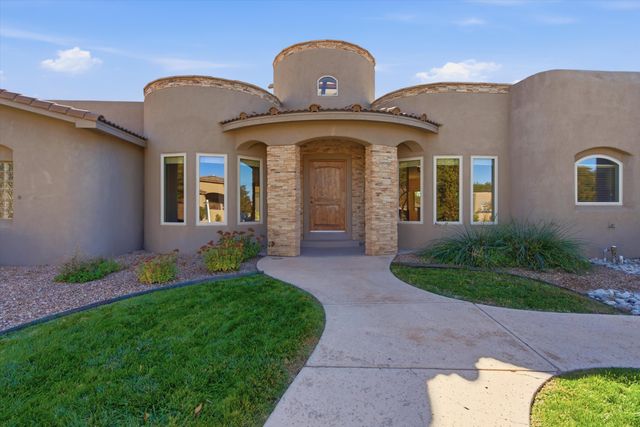 8008 Merissa Lane NE, Albuquerque, NM 87122