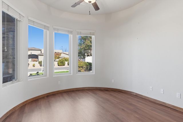 8008 Merissa Lane NE, Albuquerque, NM 87122