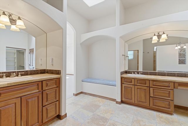 8008 Merissa Lane NE, Albuquerque, NM 87122