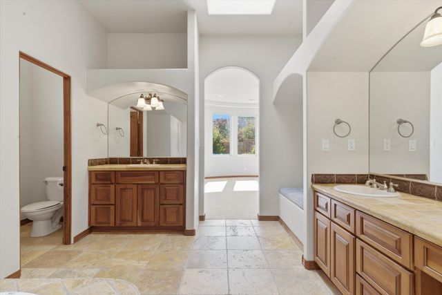 8008 Merissa Lane NE, Albuquerque, NM 87122