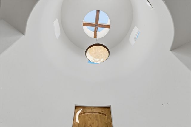 8008 Merissa Lane NE, Albuquerque, NM 87122