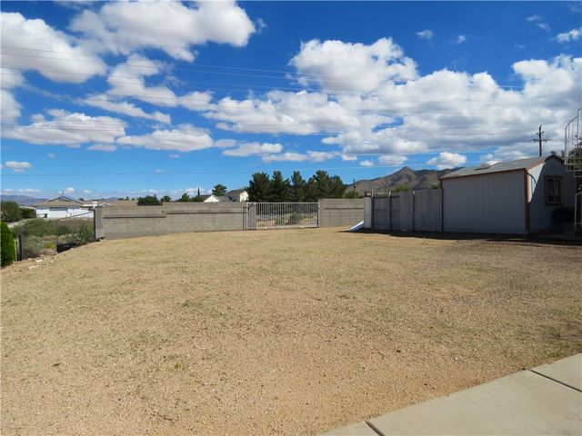 3811 Dakota Road, Kingman, AZ 86401