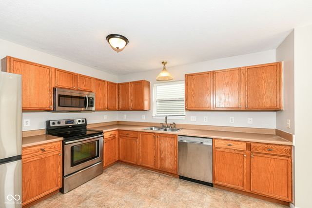 12455 Deerview Drive, Noblesville, IN 46060