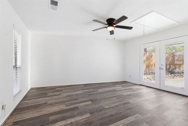 6958 Newberry Court W, Fort Worth, TX 76120