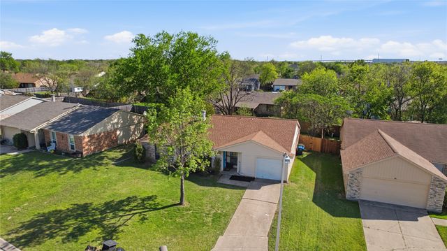 6958 Newberry Court W, Fort Worth, TX 76120