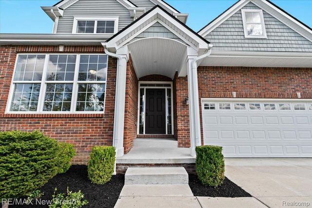 3010 E Theodore Street, Wixom, MI 48393