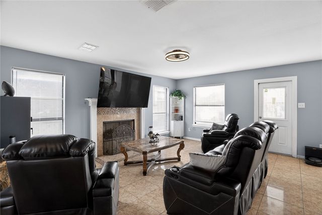 6817 Blue Skyway Dr, Corpus Christi, TX 78414