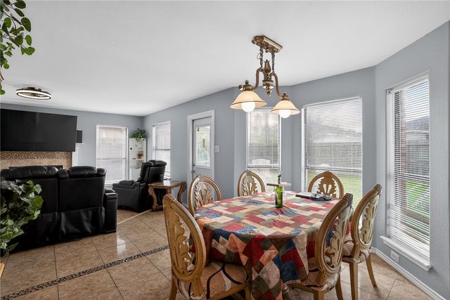 6817 Blue Skyway Dr, Corpus Christi, TX 78414