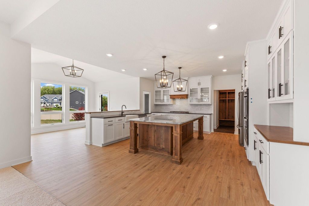 4796 Bennett Street SE, Prior Lake, MN 55372