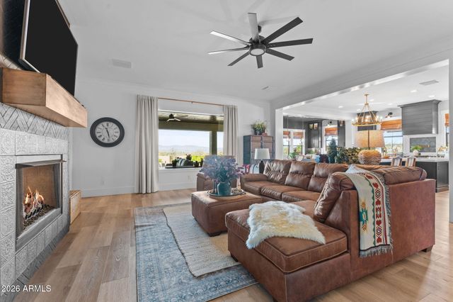 3620 OLD STAGECOACH Road, Wickenburg, AZ 85390