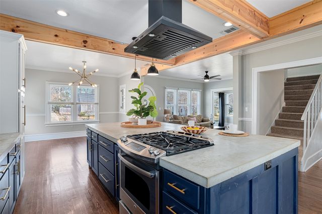 585 Unadilla Street, Shreveport, LA 71106