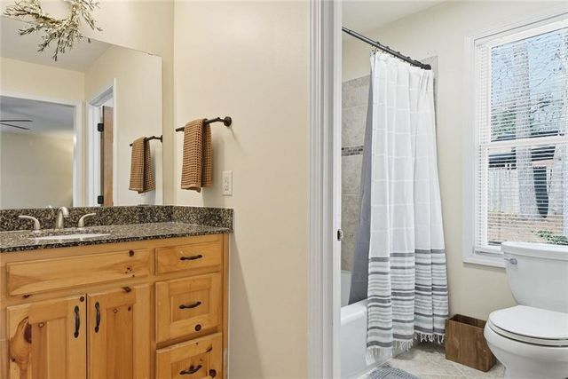 1761 Pharrs Road, Snellville, GA 30078